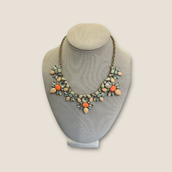 J Crew Coral Mint Peach Rhinestone Cabochon Chunky Statement Necklace Gold Tone - Picture 4 of 4